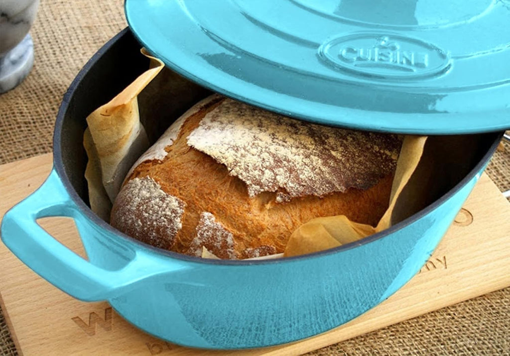 Cocotte Ovale en Fonte Émaillée La Cuisine – 5 L, Canneberge, Bouton Doré, Induction