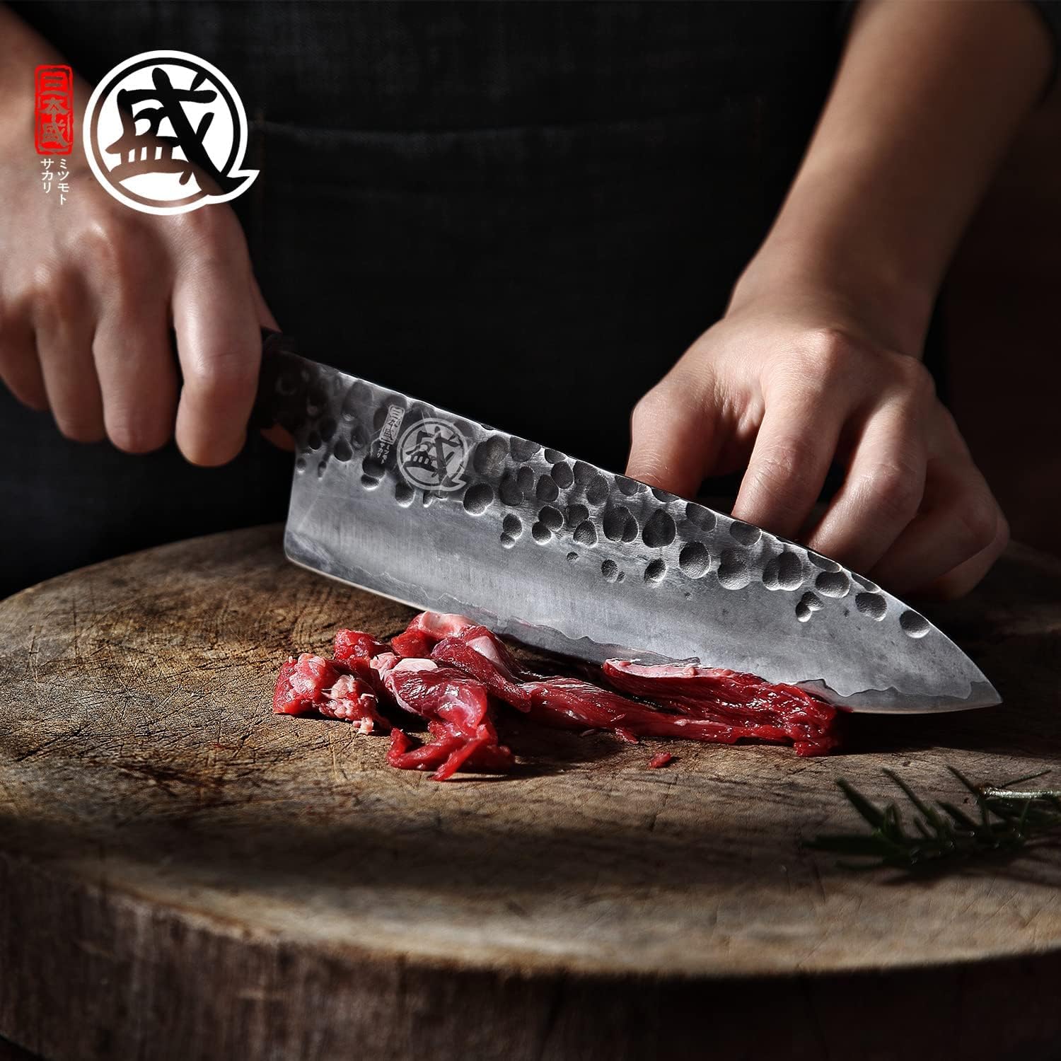 Couteau Gyuto Japonais MITSUMOTO SAKARI 22 cm – Forgé Main, Acier Haute Carbone, Bois de Rose
