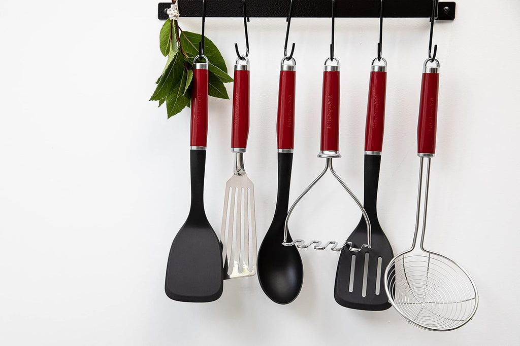Presse-Purée KitchenAid Acier Inoxydable – Manche Ergonomique Antidérapant, Crème Amande