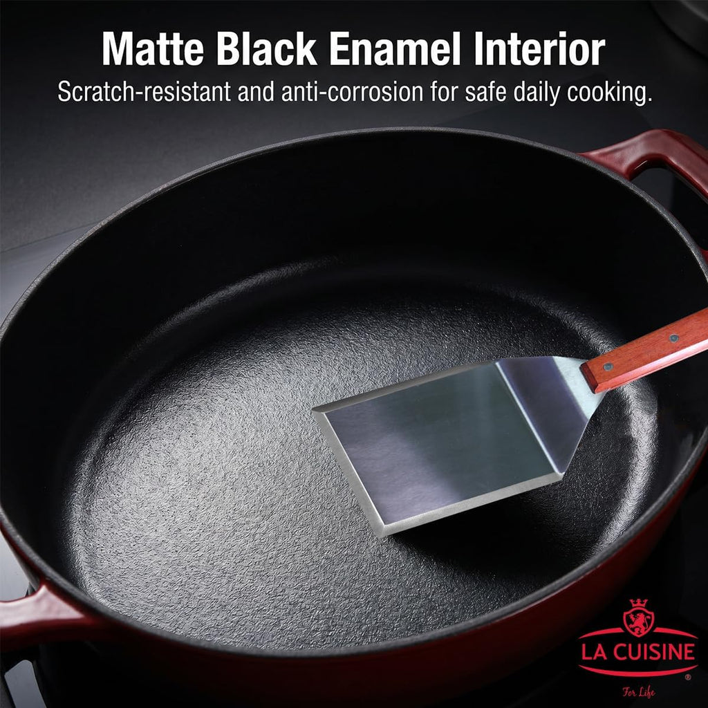 Cocotte Ovale en Fonte Émaillée La Cuisine – 5 L, Canneberge, Bouton Doré, Induction
