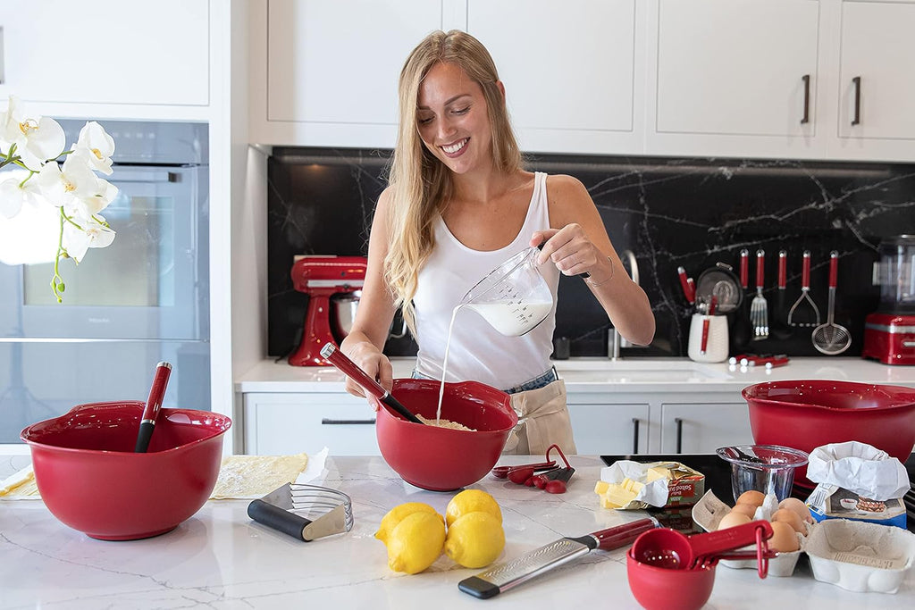 Presse-Purée KitchenAid Acier Inoxydable – Manche Ergonomique Antidérapant, Crème Amande