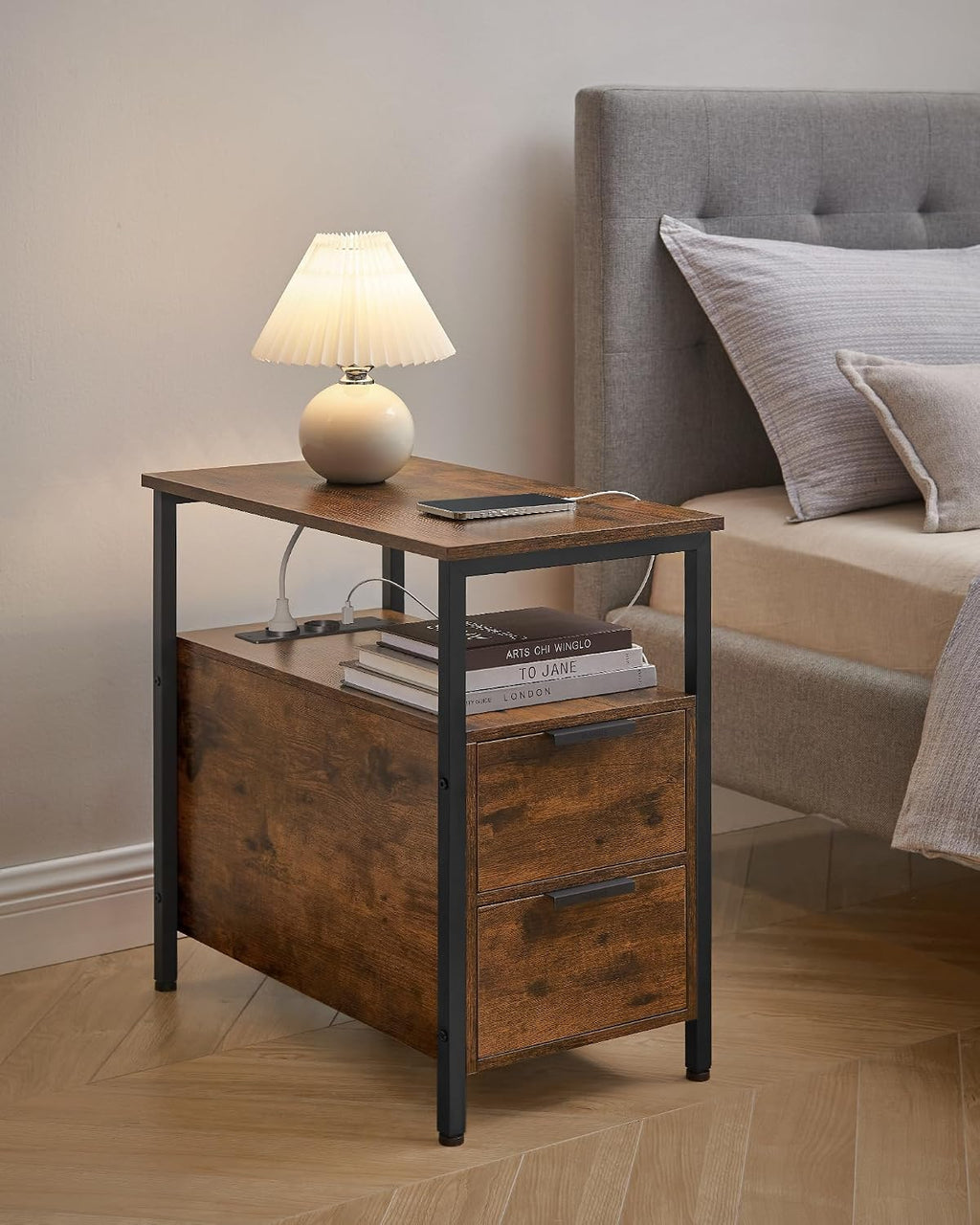 Table de Chevet VASAGLE avec Multiprise – 2 Tiroirs, USB, Style Vintage, 35 x 61 cm