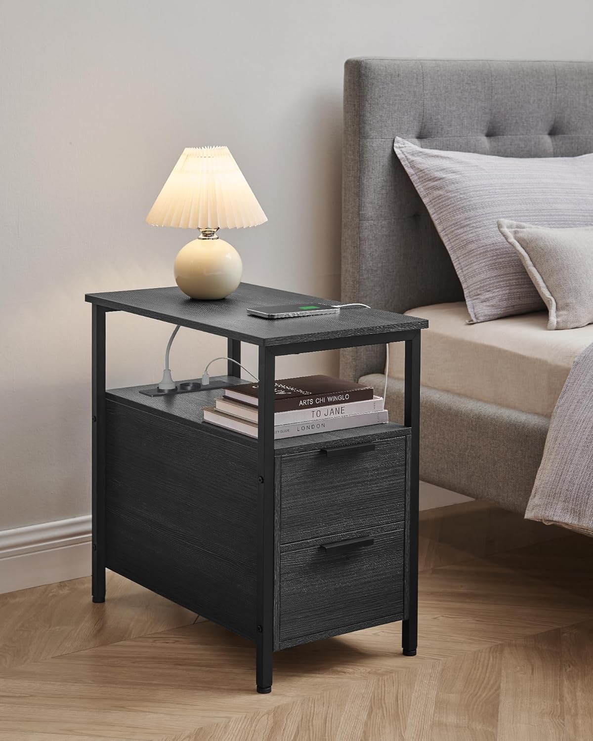 Table de Chevet VASAGLE avec Multiprise – 2 Tiroirs, USB, Style Vintage, 35 x 61 cm